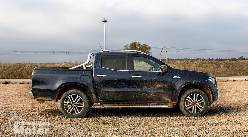 Lateral of the Mercedes X-Class